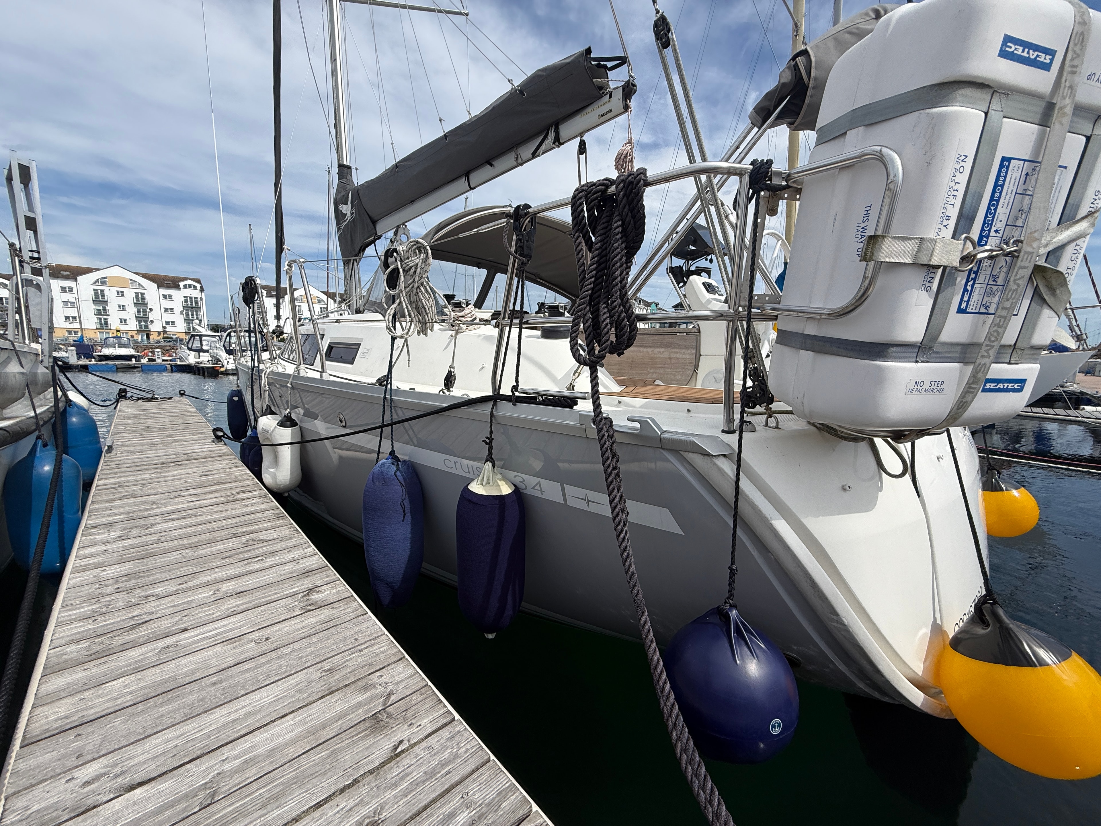 Teddy — hull port 1