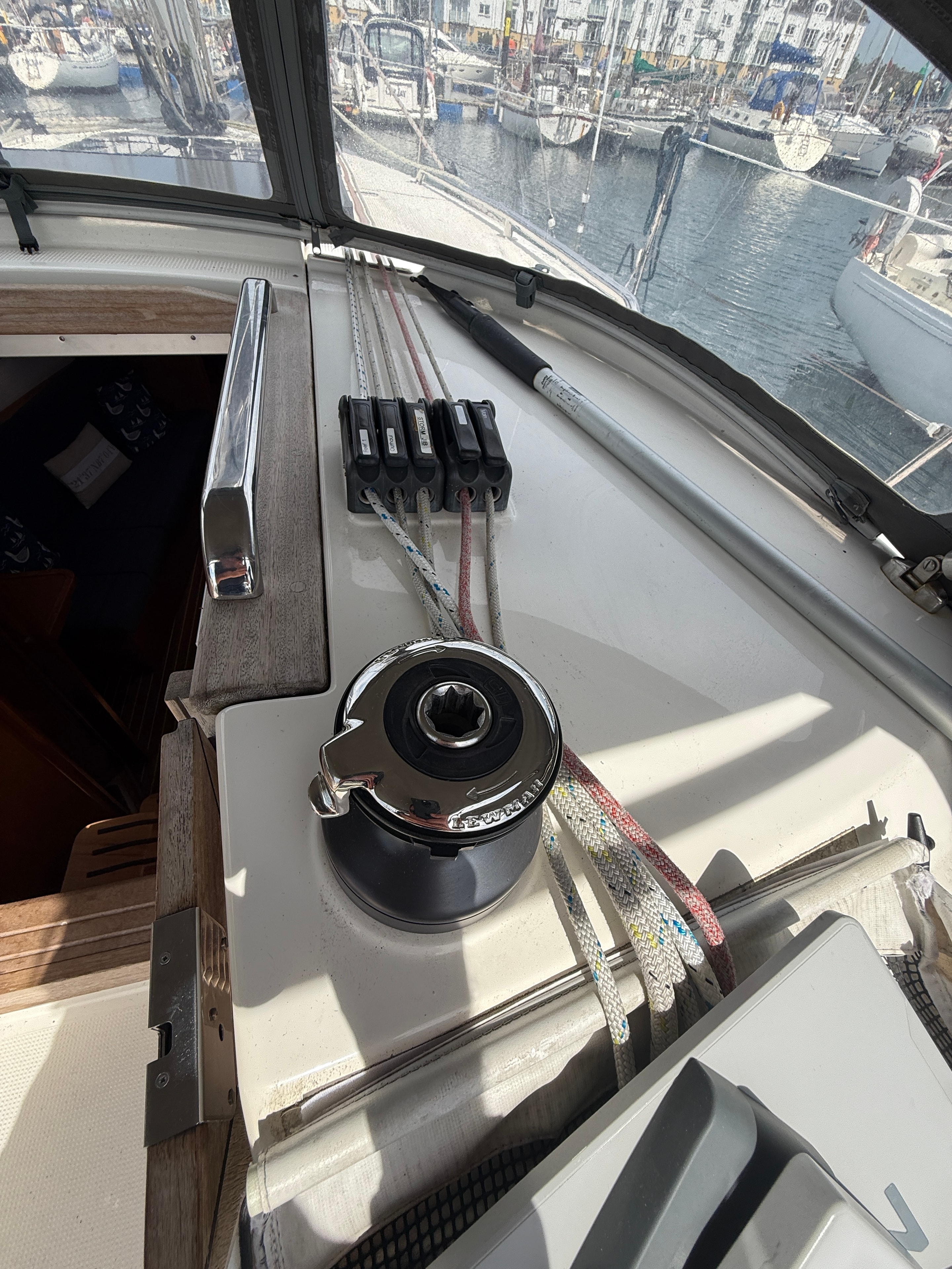 Coachroof 2 — winch and controls