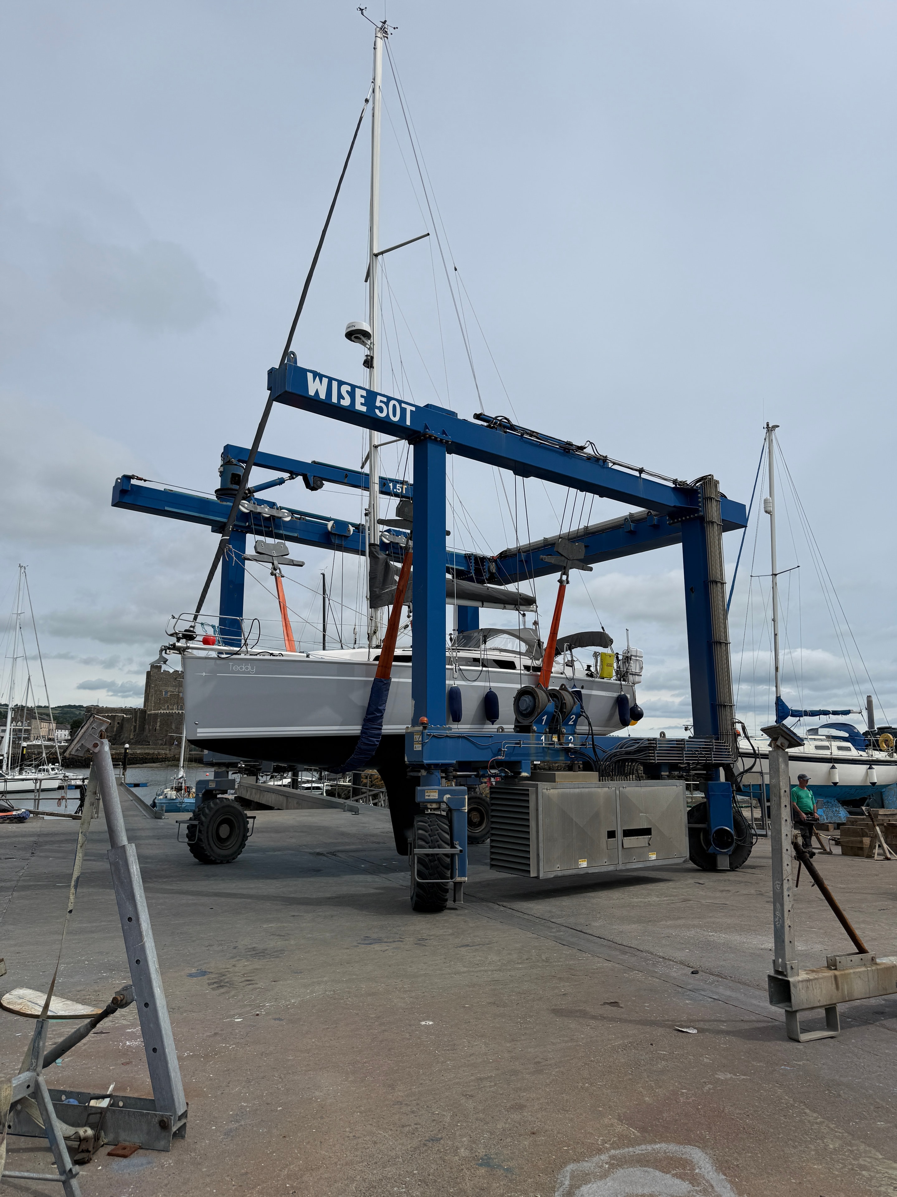 Teddy — travel hoist lift-out, July 2026 maintenance